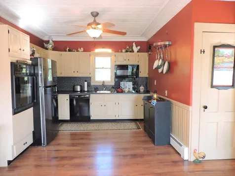 426 Elm Street Laconia NH 03246
