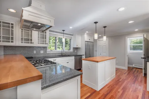 17 Goodwin Road Hampton Falls NH 03844