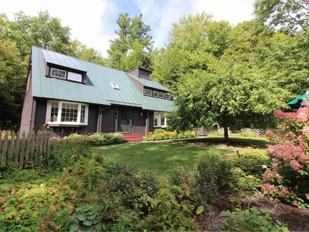 61 Pettingill Road Essex VT 05452