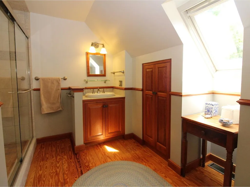 61 Pettingill Road Essex VT 05452