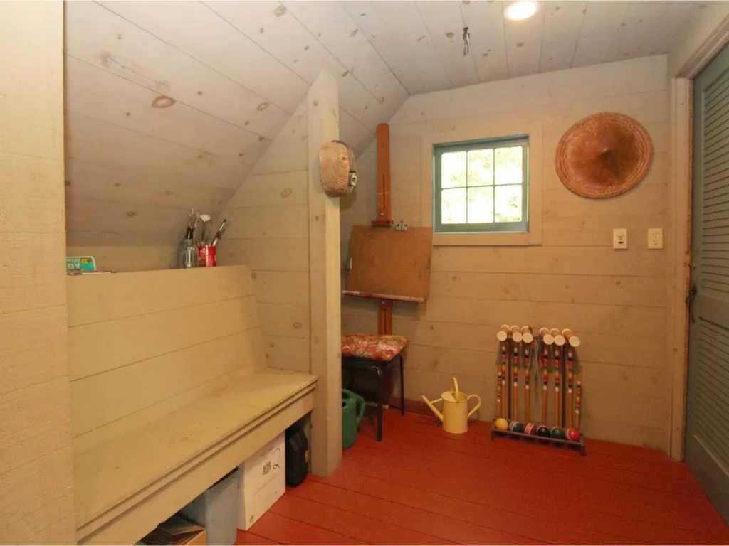 61 Pettingill Road Essex VT 05452