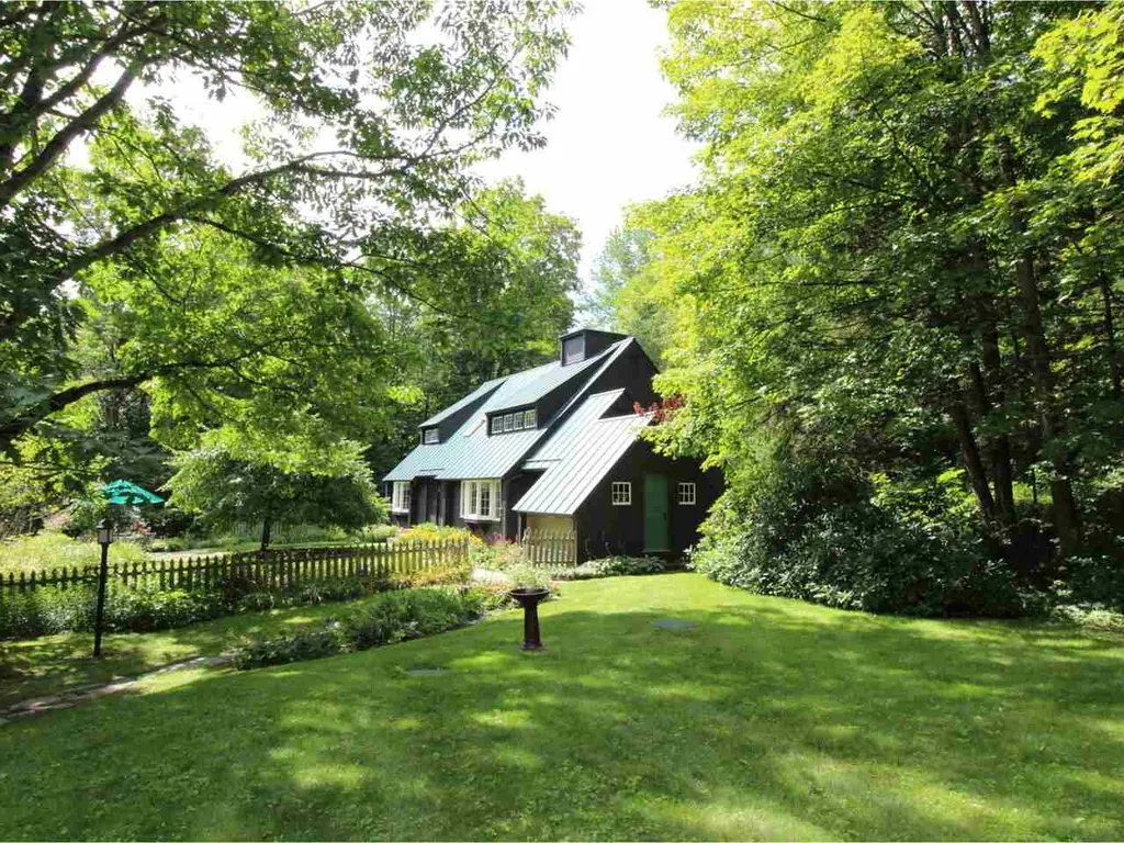 61 Pettingill Road Essex VT 05452