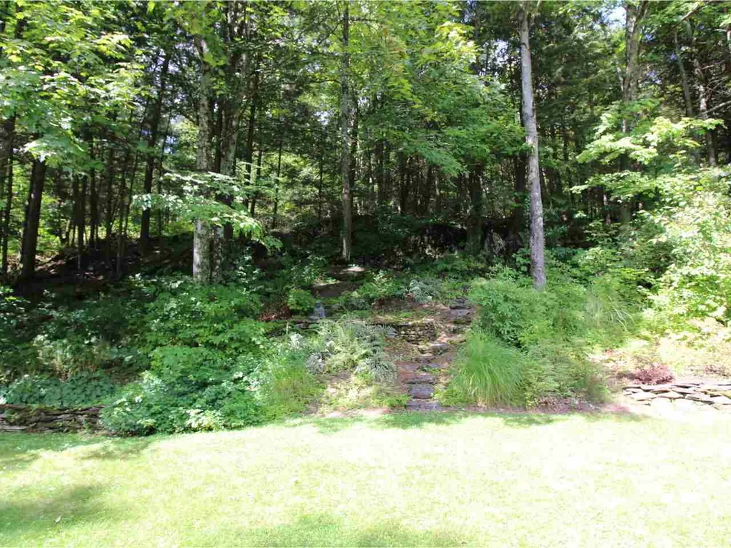 61 Pettingill Road Essex VT 05452