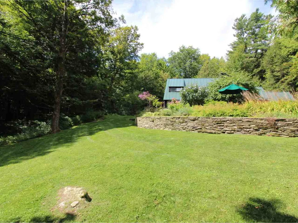 61 Pettingill Road Essex VT 05452
