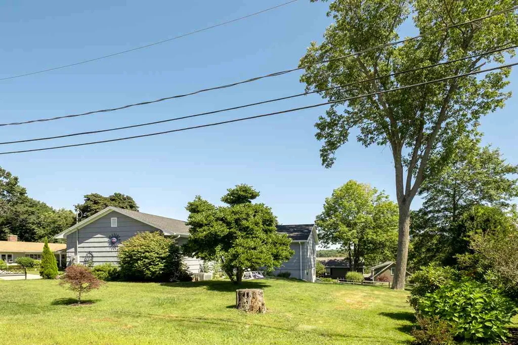 40 Dion Avenue Kittery ME 03904