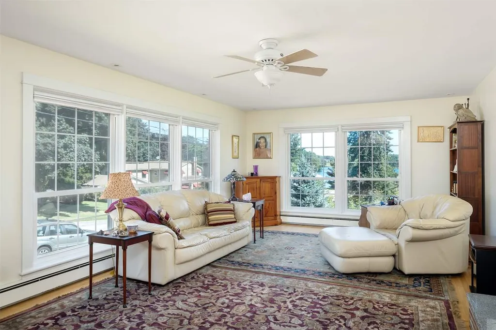40 Dion Avenue Kittery ME 03904