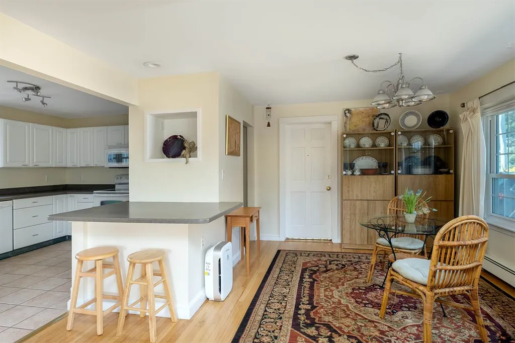 40 Dion Avenue Kittery ME 03904