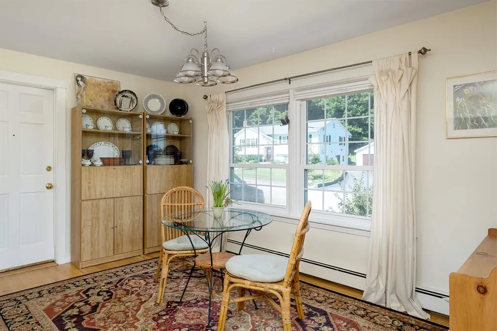 40 Dion Avenue Kittery ME 03904