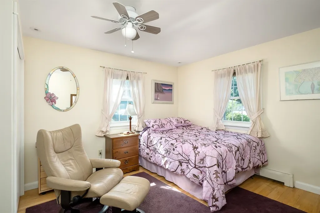 40 Dion Avenue Kittery ME 03904