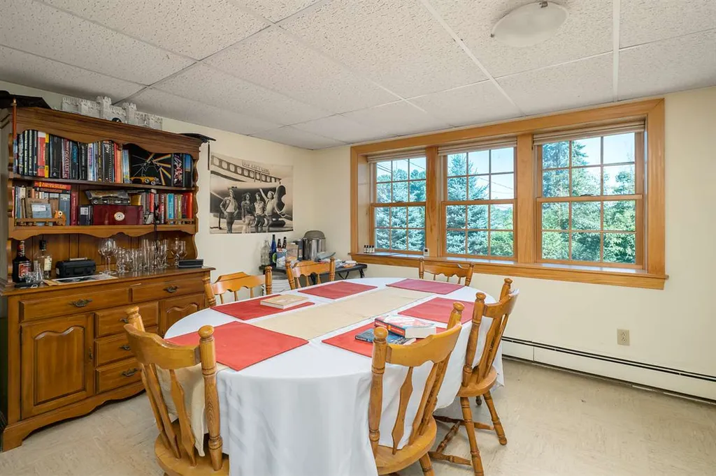 40 Dion Avenue Kittery ME 03904