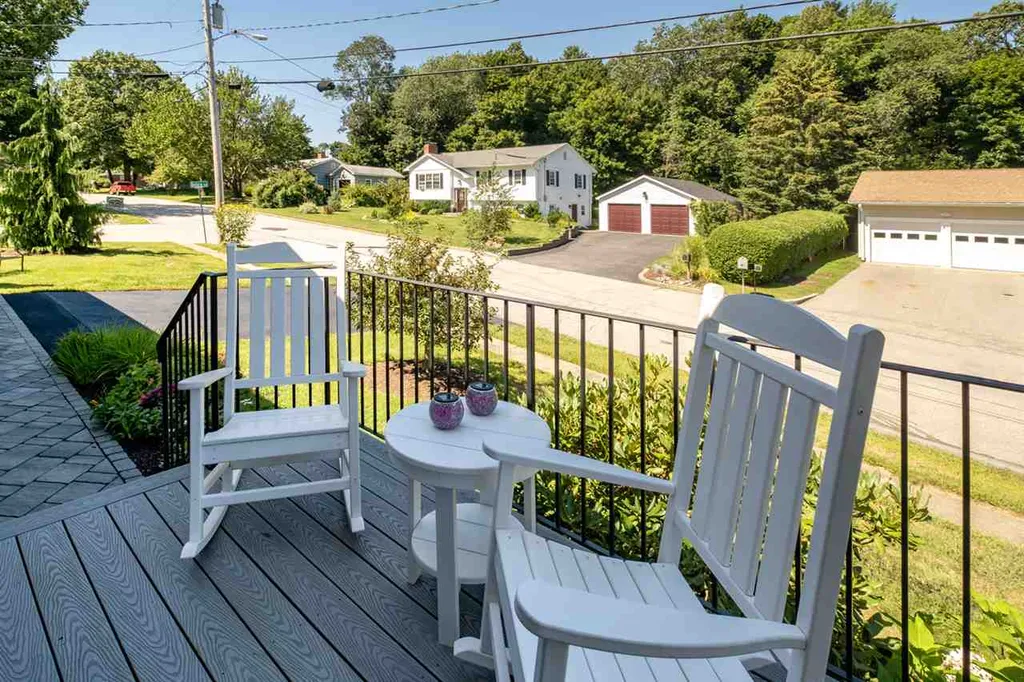 40 Dion Avenue Kittery ME 03904