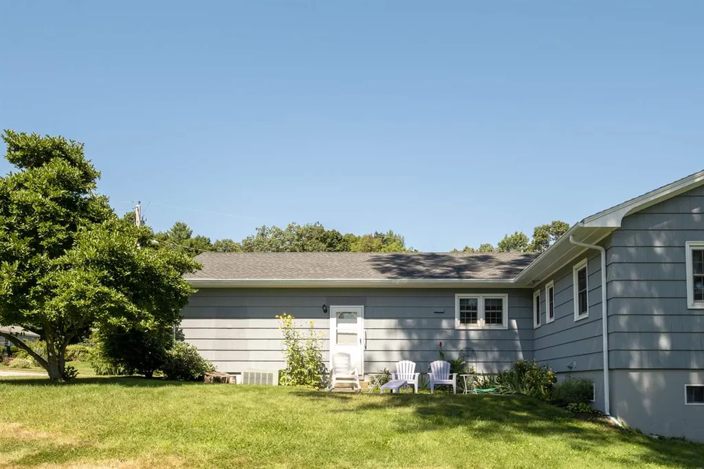 40 Dion Avenue Kittery ME 03904