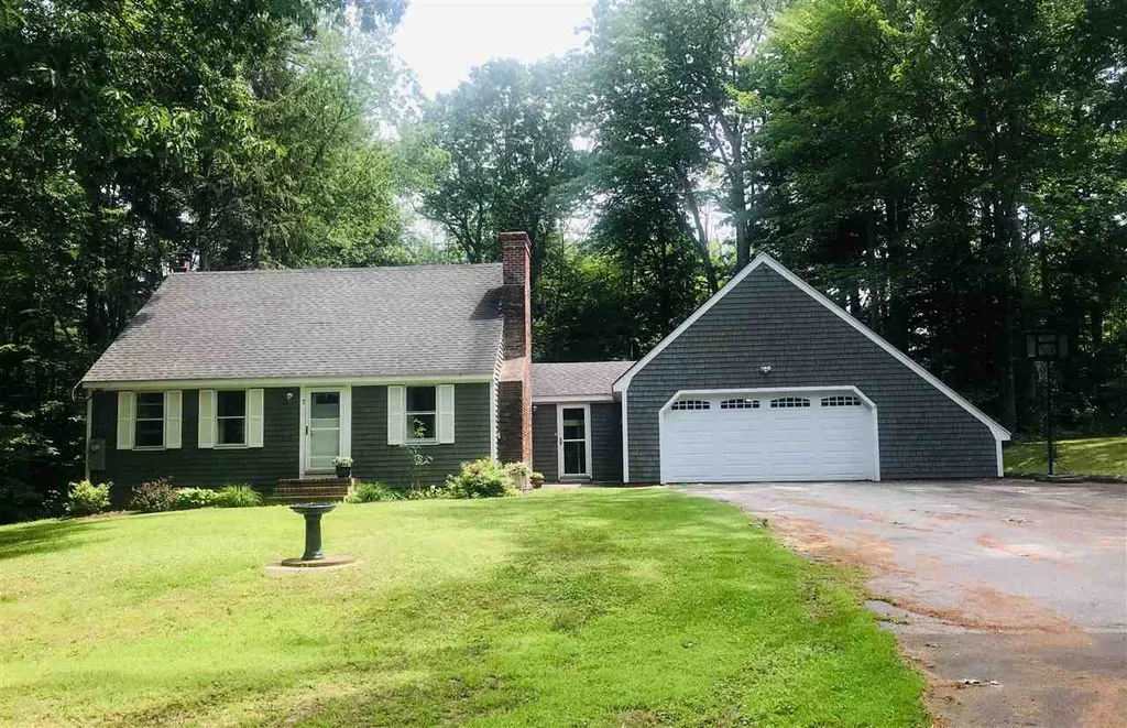 7 Treadwell Lane Wolfeboro NH 03894