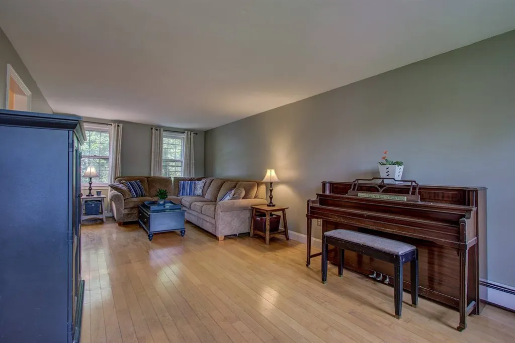 20 Scamman Road Stratham NH 03885