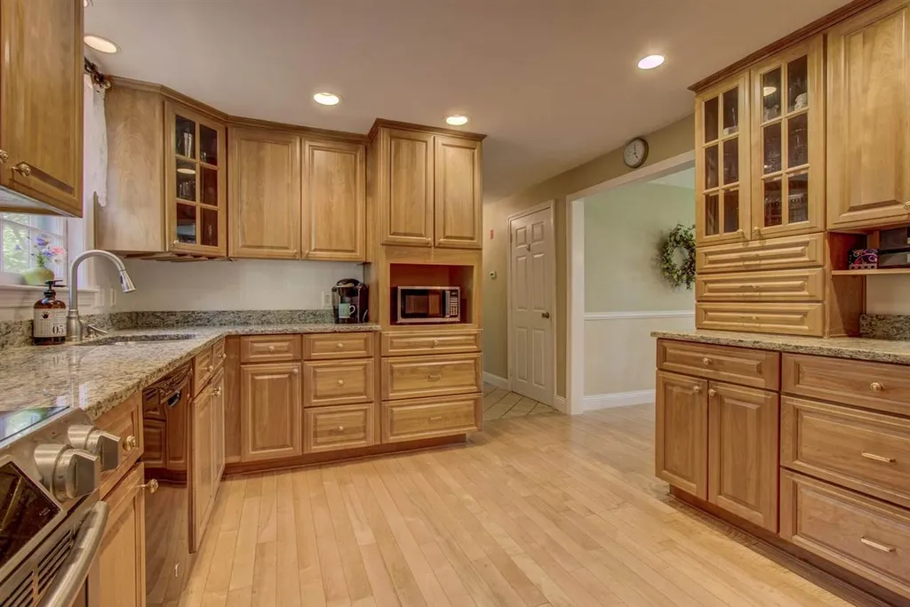 20 Scamman Road Stratham NH 03885