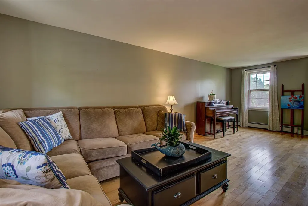 20 Scamman Road Stratham NH 03885