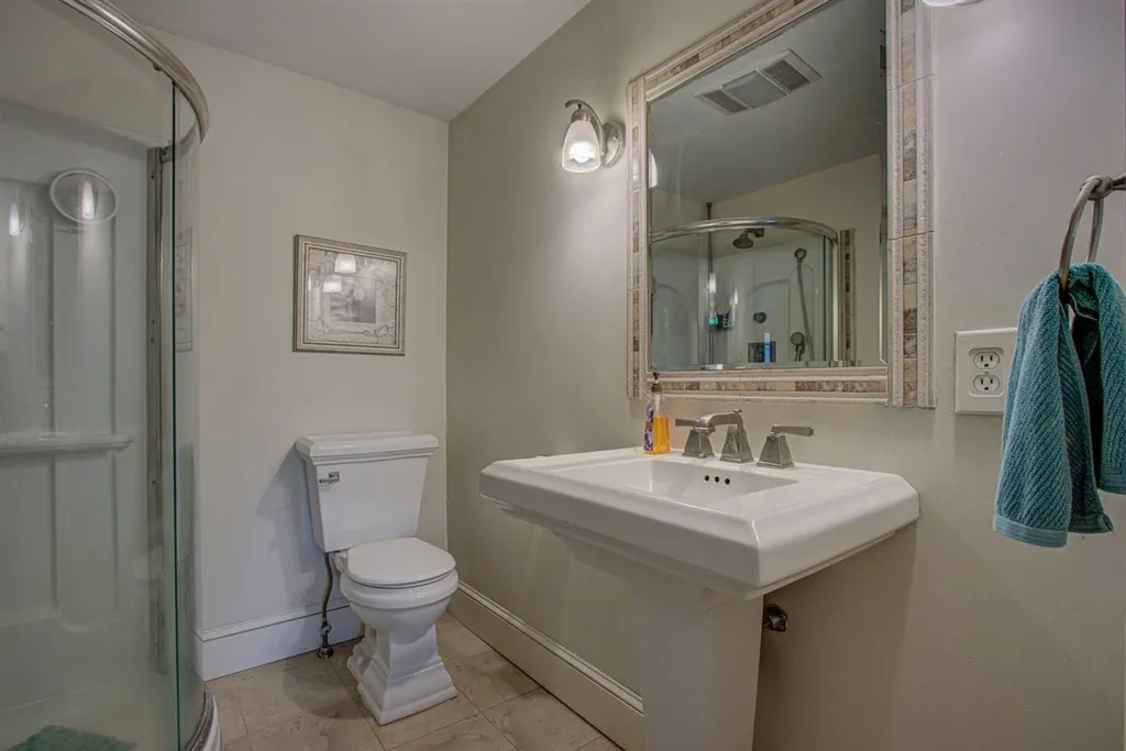 20 Scamman Road Stratham NH 03885