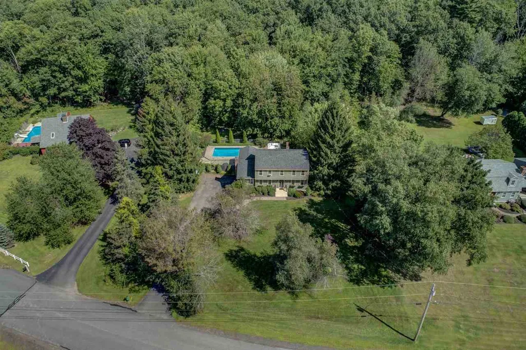 20 Scamman Road Stratham NH 03885