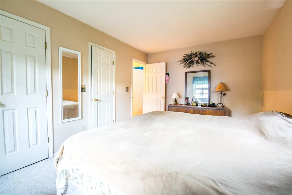 5 Barnsley Street South Burlington VT 05403