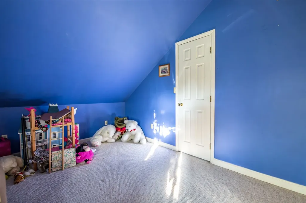 5 Barnsley Street South Burlington VT 05403