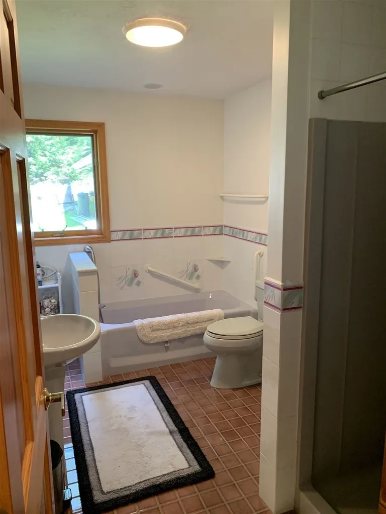 2425 Buffalo Road Rumney NH 03266