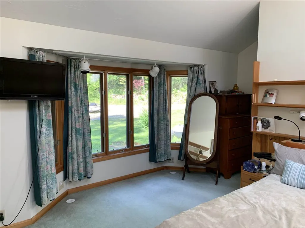 2425 Buffalo Road Rumney NH 03266
