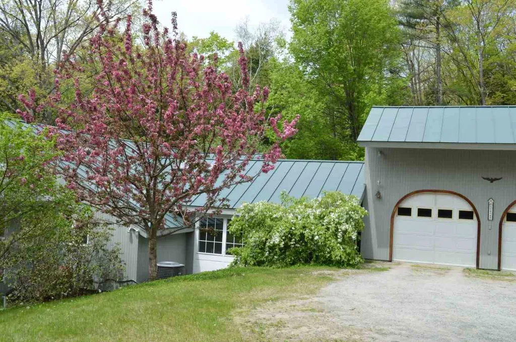2425 Buffalo Road Rumney NH 03266