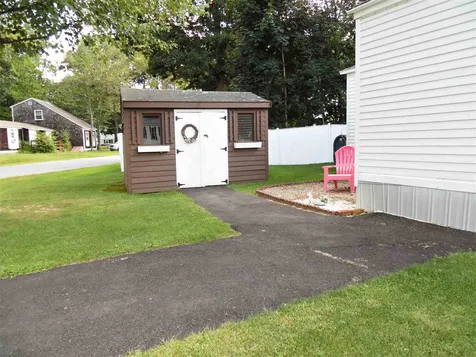 7 Alison Drive Seabrook NH 03874
