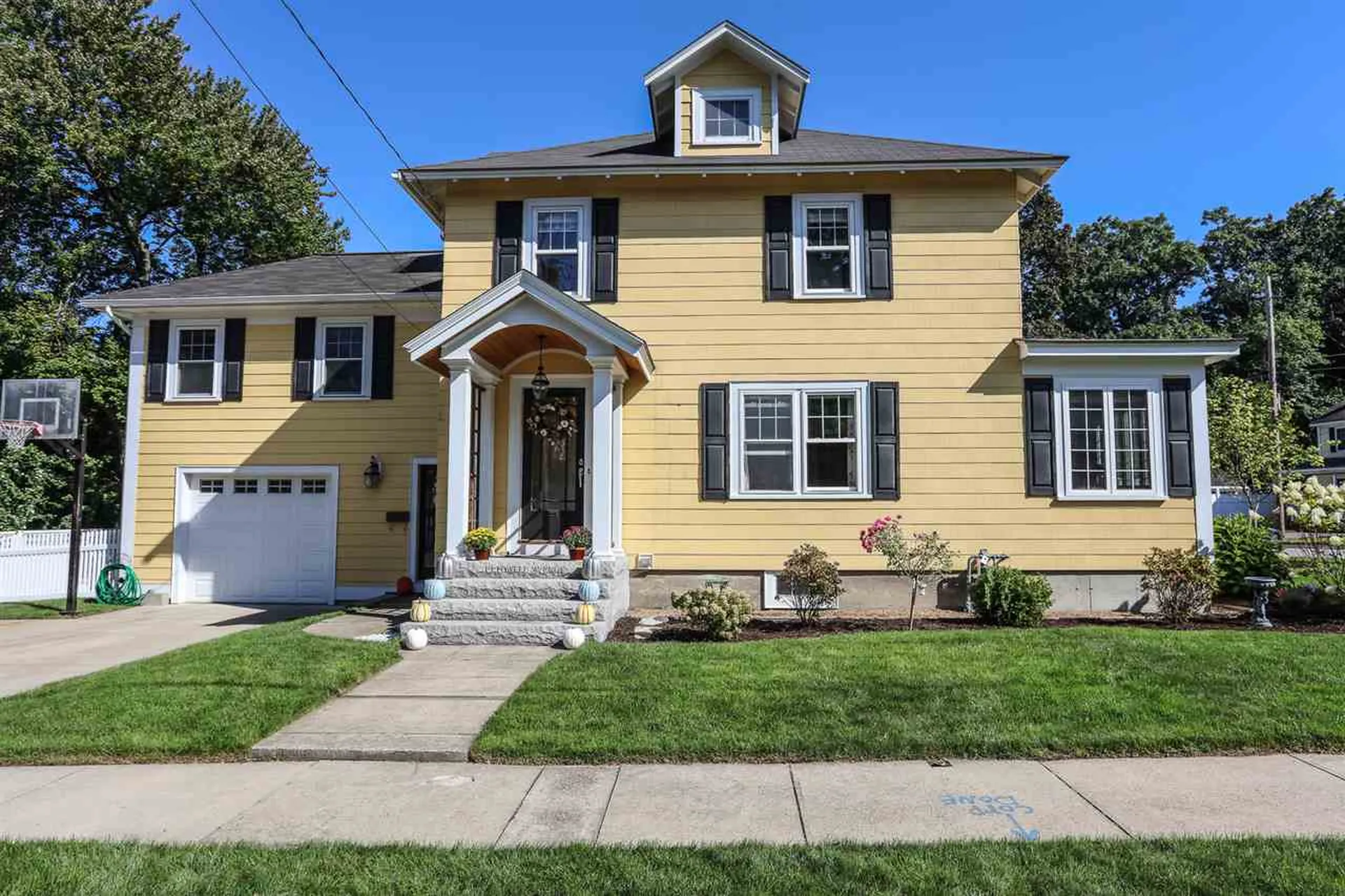 19 Fowell Avenue Nashua NH 03060