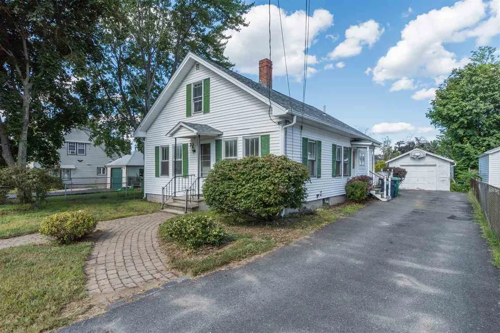 70 Linwood Street Nashua NH 03060