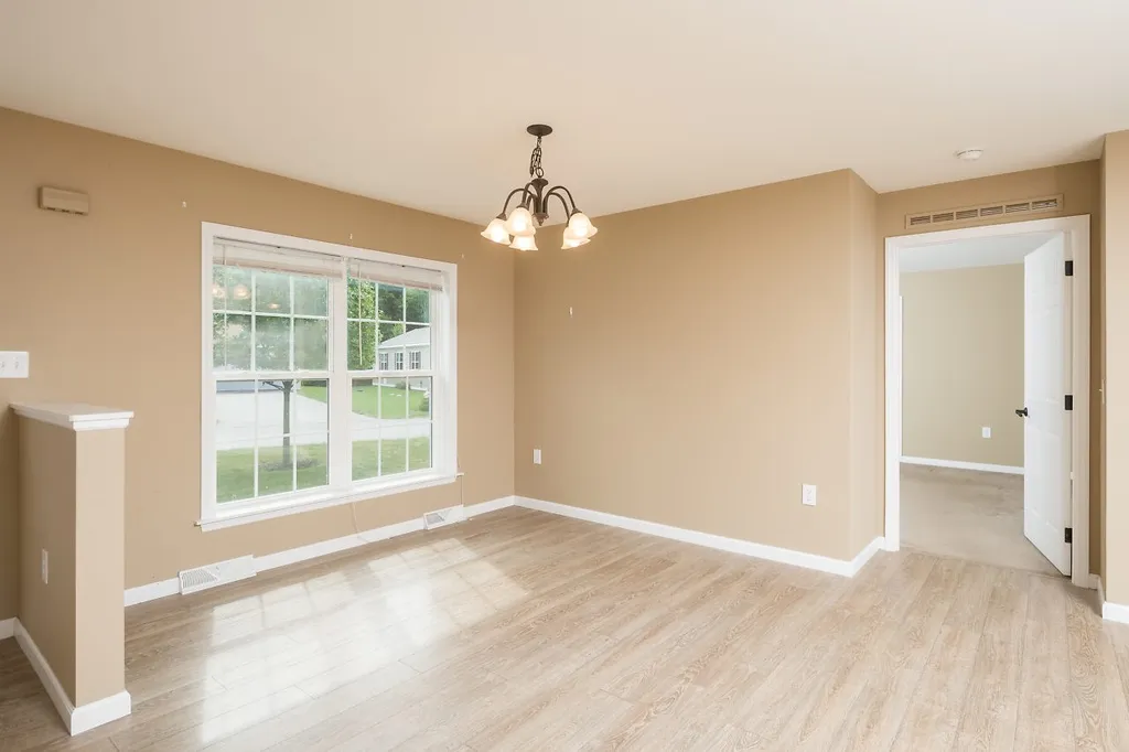 14 Goldenrod Way North Hampton NH 03862