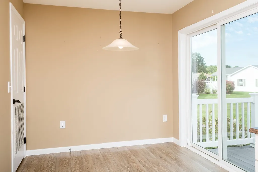 14 Goldenrod Way North Hampton NH 03862