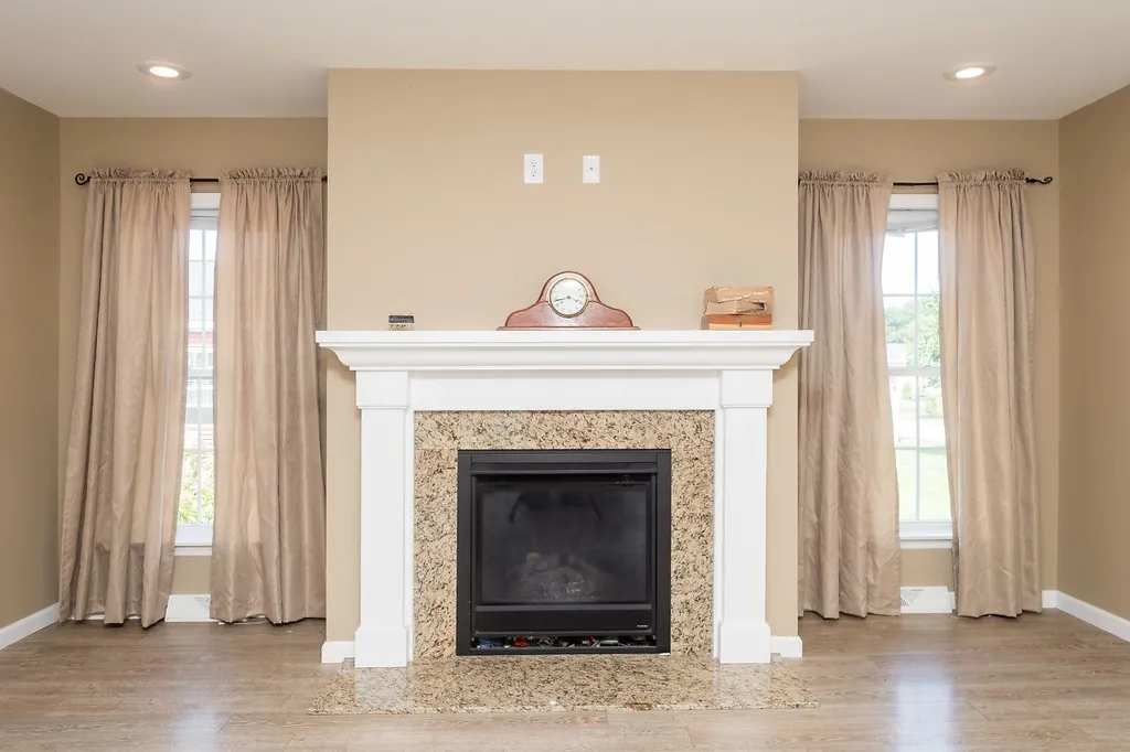 14 Goldenrod Way North Hampton NH 03862