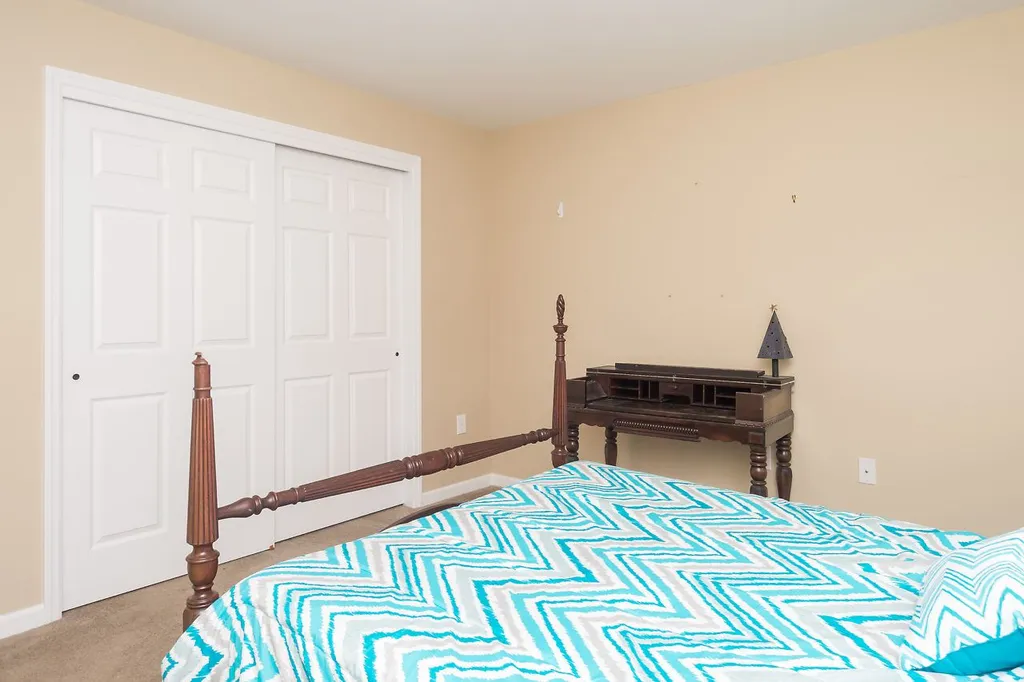 14 Goldenrod Way North Hampton NH 03862
