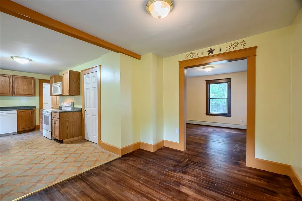 24 Wheeler Street Jaffrey NH 03452