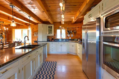 175 Clay Hill Road Hartland VT 05048