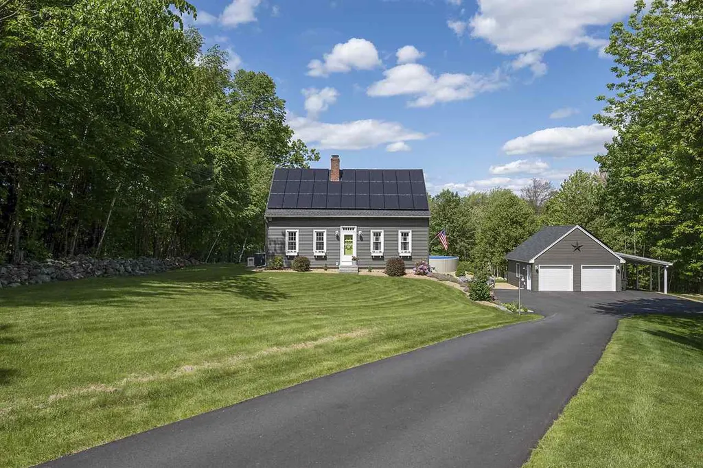 45 Woodhill Hooksett Road Bow NH 03304