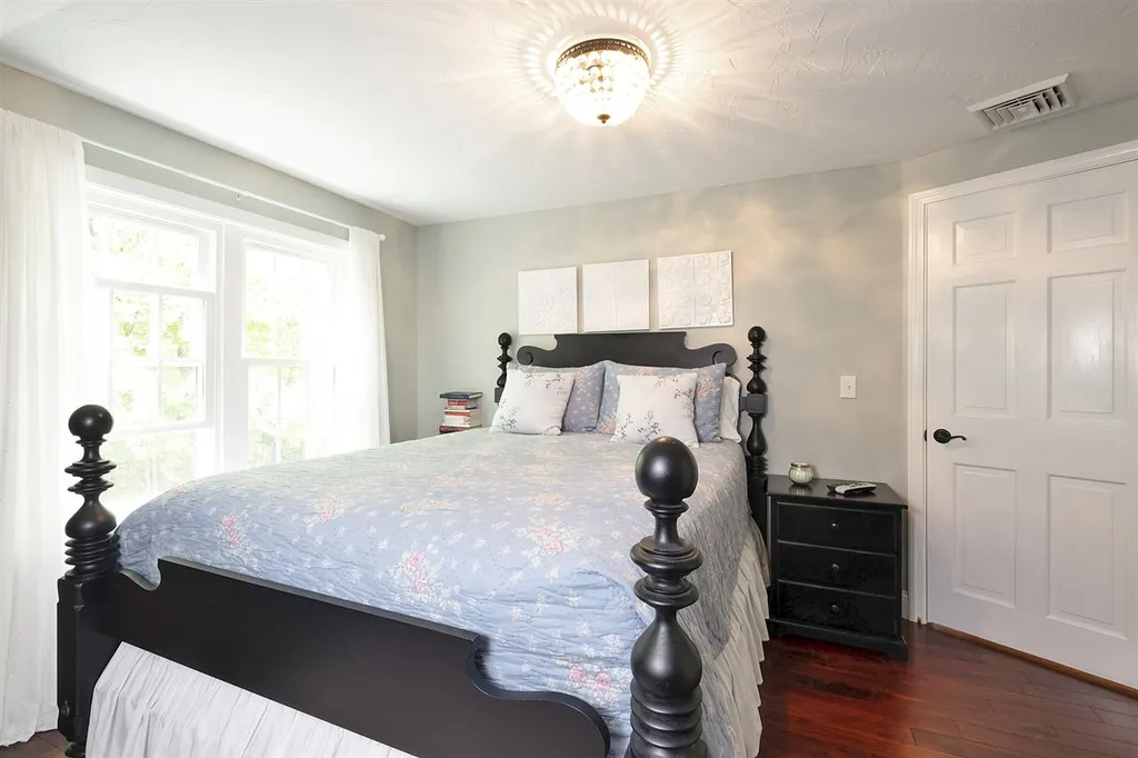 45 Woodhill Hooksett Road Bow NH 03304