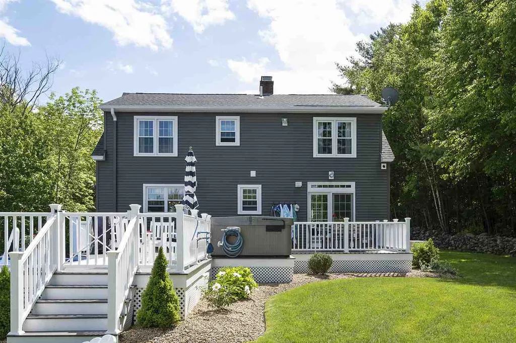 45 Woodhill Hooksett Road Bow NH 03304