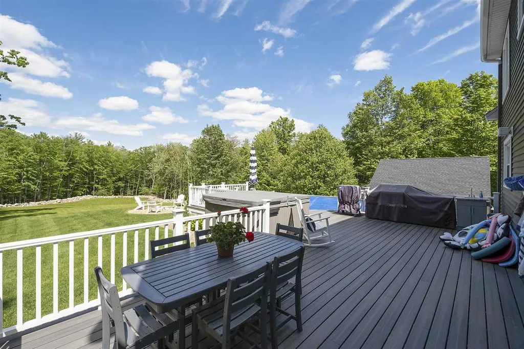 45 Woodhill Hooksett Road Bow NH 03304