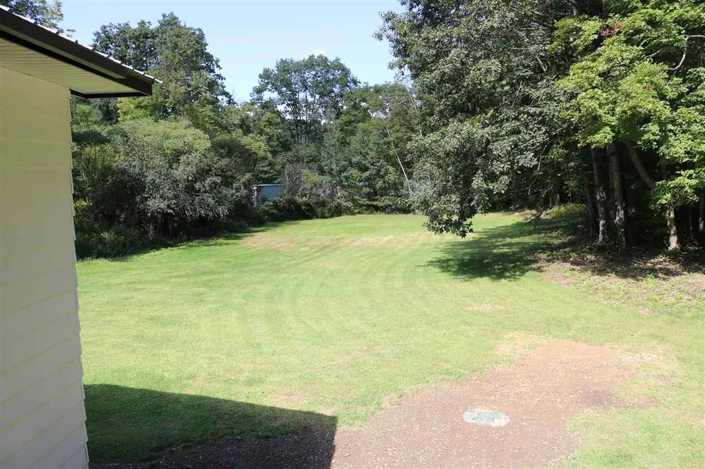 76 Limecrest Lane Leicester VT 05733