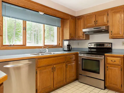 5 Shearwater Street Durham NH 03824