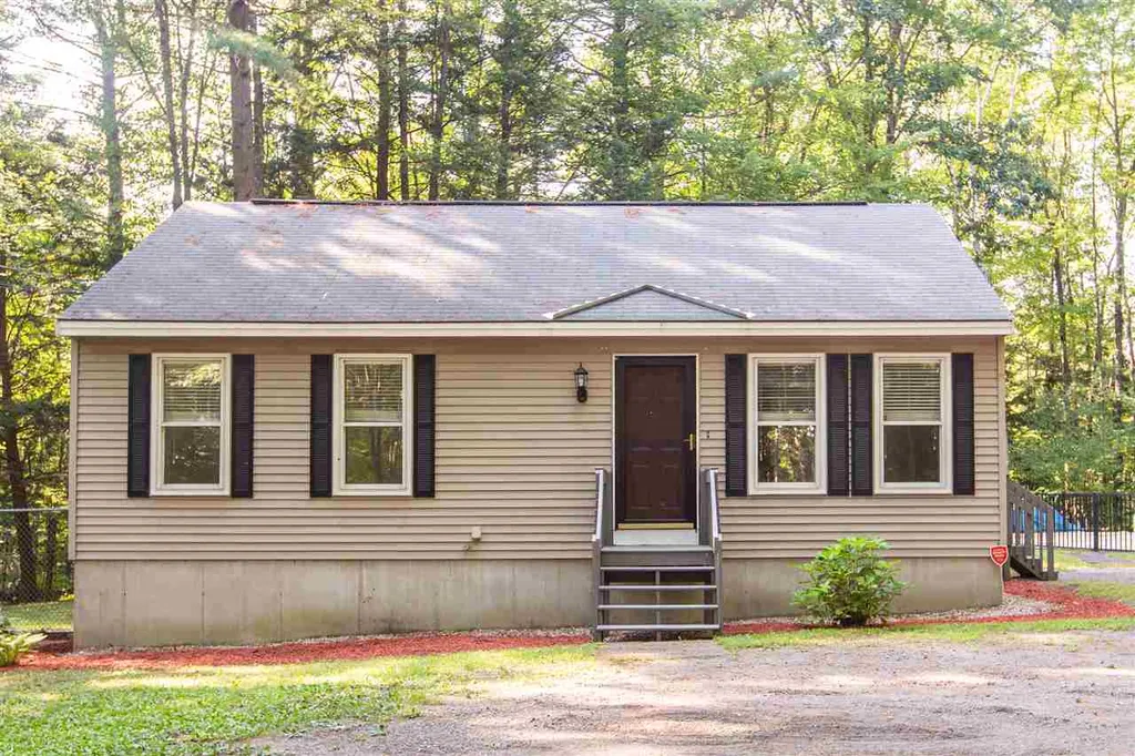 24 Oakland Drive Milford NH 03055