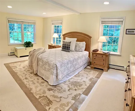 19 Chapel Road North Hampton NH 03862