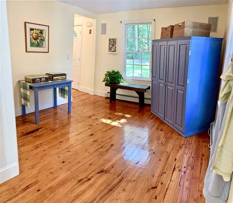 19 Chapel Road North Hampton NH 03862