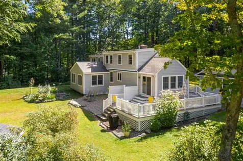 19 Chapel Road North Hampton NH 03862