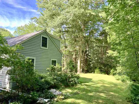 19 Chapel Road North Hampton NH 03862