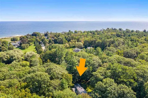 19 Chapel Road North Hampton NH 03862