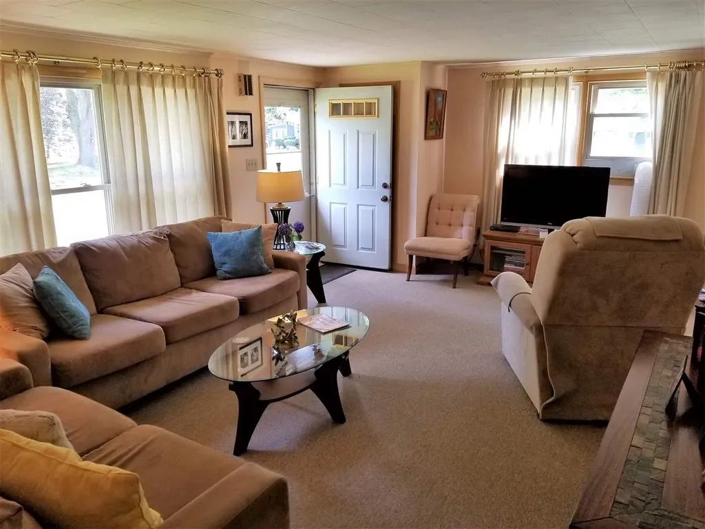 4 Wellington Road Dover NH 03820