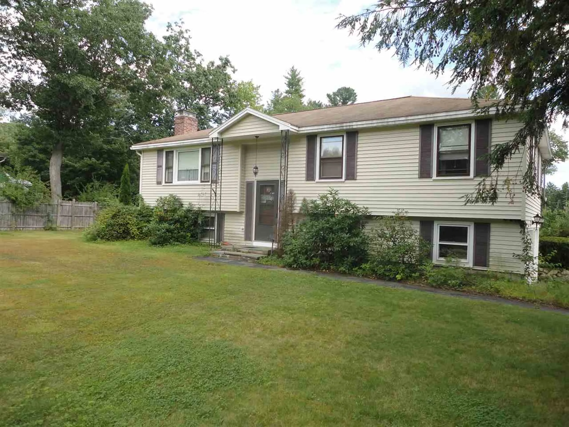29 Juniper Street Rochester NH 03867
